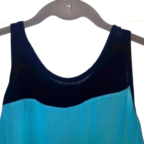 (M)🆕️🌷Candy Couture🌷 Sleeveless Hi/Low Asymmetrical Tunic Top💚 Ptp19"×L28 - Picture 2 of 5